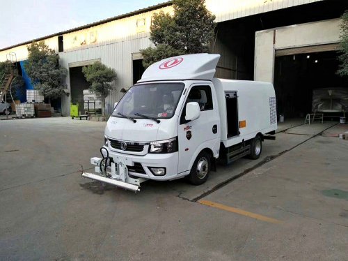 國(guó)六1.5立方 藍牌東風途逸 路面清洗車(chē)