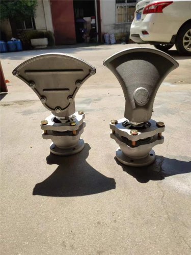 灑水車(chē)萬向可(kě)拆卸前噴頭（不鏽鋼萬向旋轉底座，全鋁合金可(kě)拆卸清洗的鴨嘴頭）