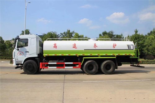國(guó)六20立方東風專底後雙橋 灑水車(chē)