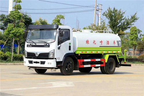 國(guó)六9立方東風D7 灑水車(chē)