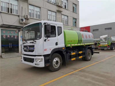 國(guó)六14方東風D9灑水車(chē)
