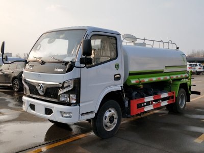 國(guó)六5方東風灑水車(chē)