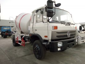 東風（5-7方）混凝土攪拌運輸車(chē)