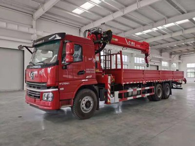 國(guó)六陝汽軒德(dé)翼6後雙橋随車(chē)吊廠家直銷