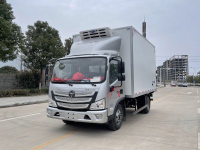 國(guó)六福田歐馬可(kě)4.2米冷藏車(chē)