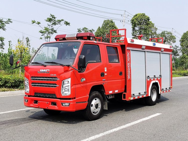國(guó)六江鈴順達2.5立方水罐消防車(chē)