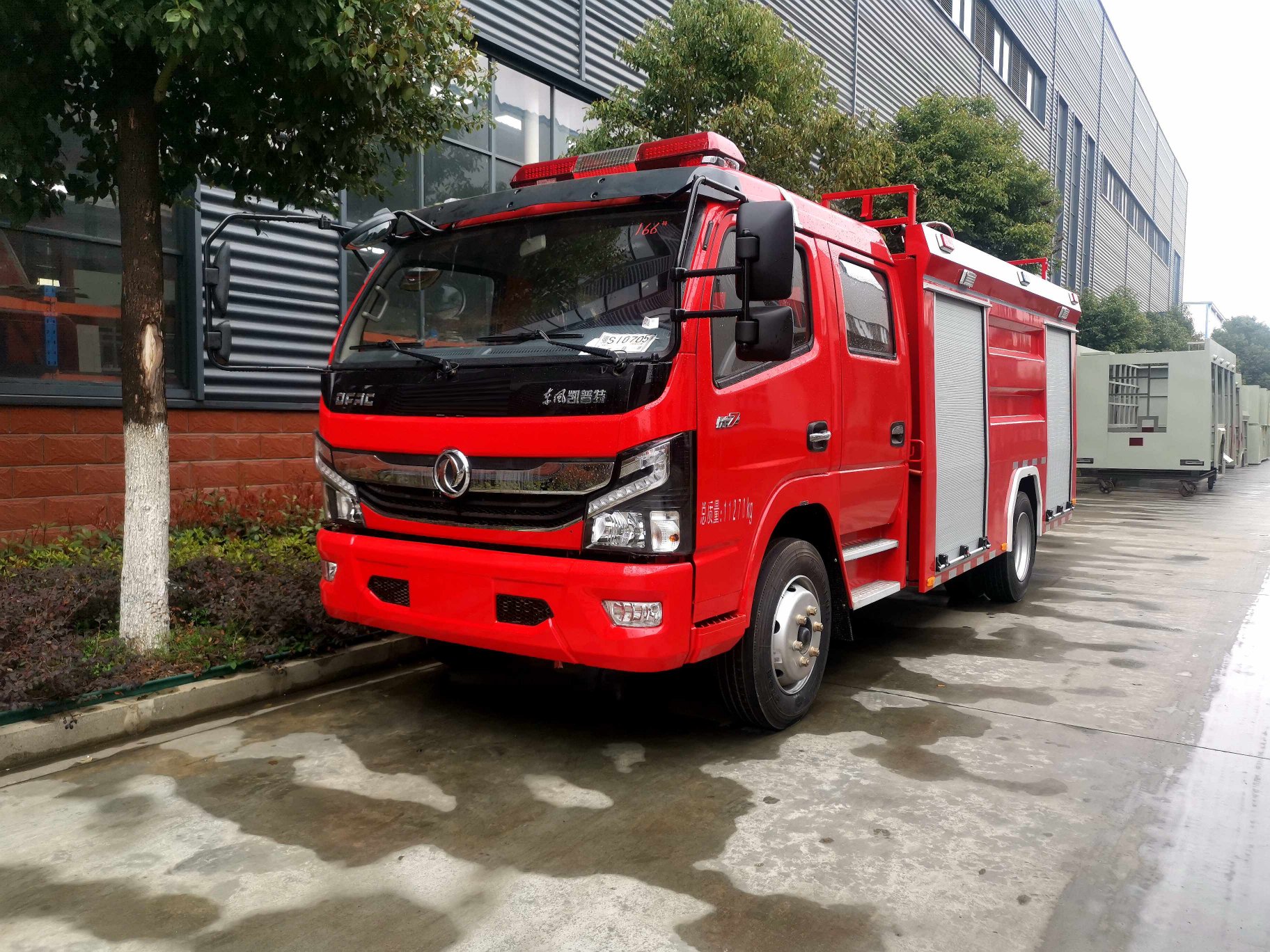 東風5噸水罐消防車(chē)