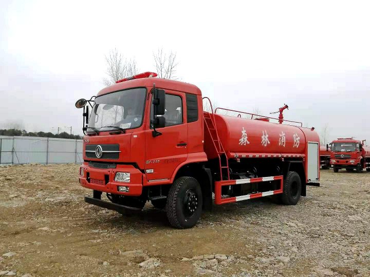 東風四驅8噸森林消防車(chē)