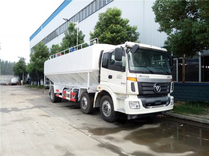 福田歐曼小(xiǎo)三軸30立方散裝(zhuāng)飼料車(chē)